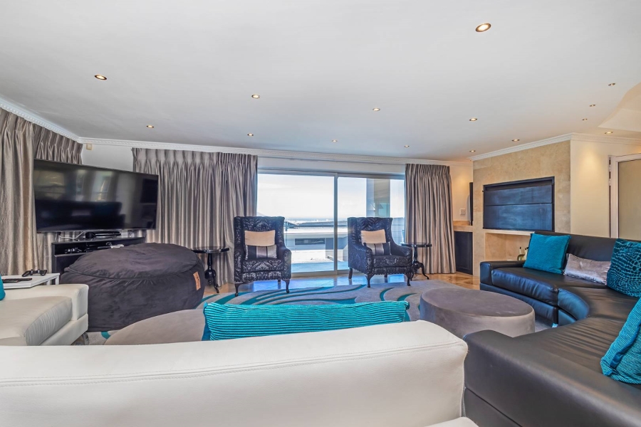 6 Bedroom Property for Sale in Baronetcy Estate Western Cape